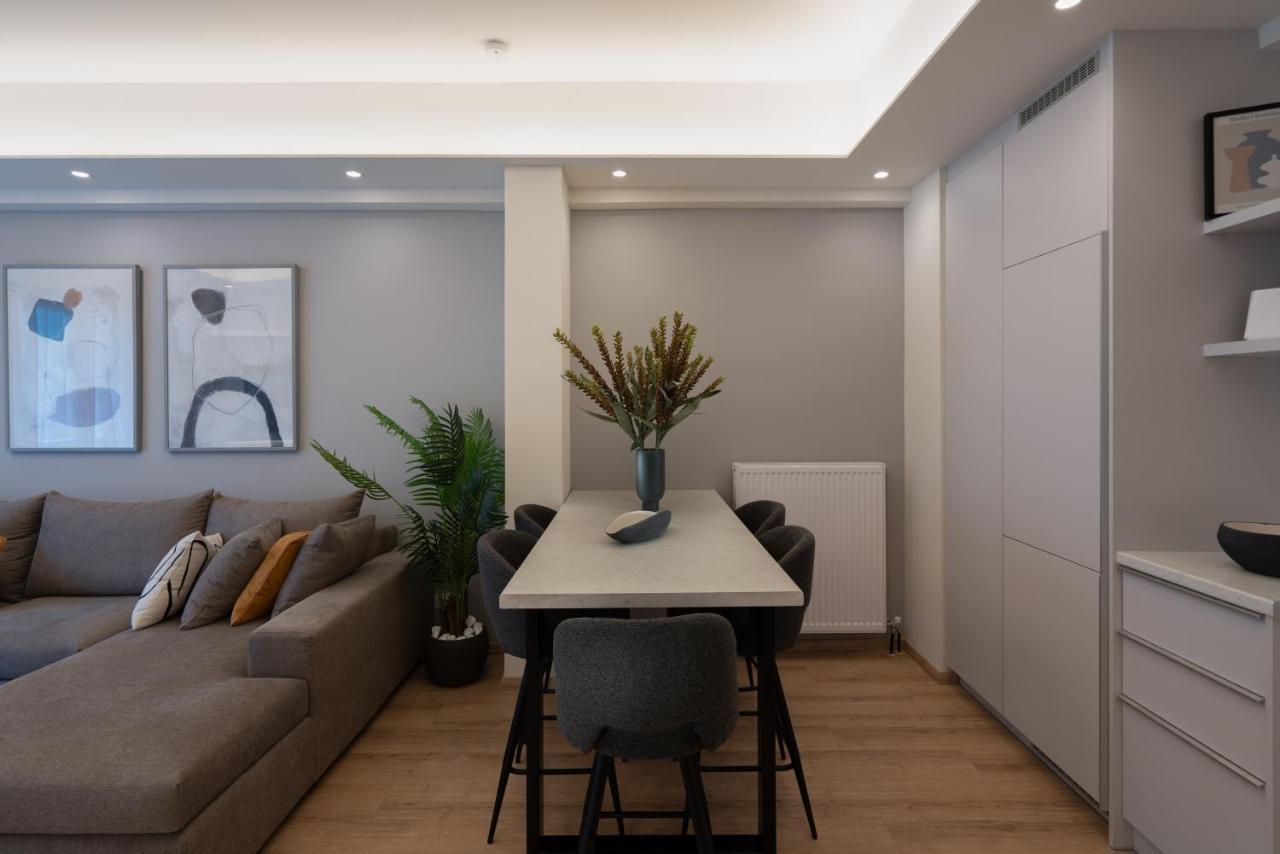 Newly Renovated 2 Bedroom Apartment, 5Min To Metro Ateny Zewnętrze zdjęcie